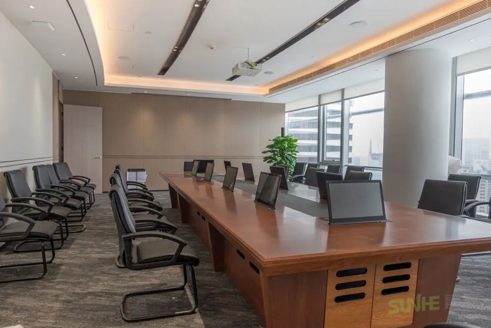 2. We are attentive to the details, calm but not monotonous, to create a relaxed and happy office atmosphere for the entire conference room.